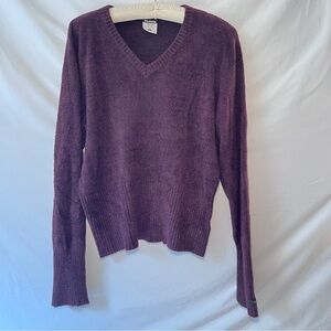 Columbia Sportswear Company XCO   Burgundy Colored Sweater Size Large.